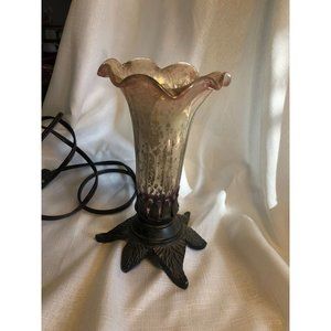 Tiffany-Style Glass Lily Lamp - Pink and Cream